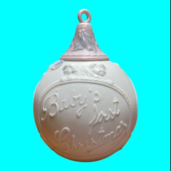 Lladro Year 1997 Ball Ornament Baby’s First Christmas Porcelain #16539 - Picture 2 of 16